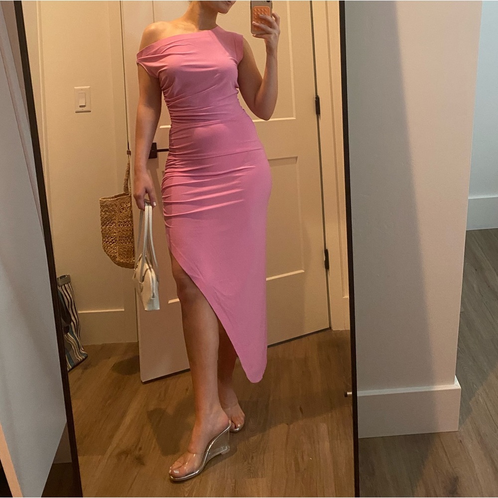 Norma kamali pink dress